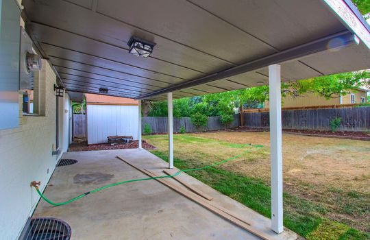 15_Backyard_IMG_3594