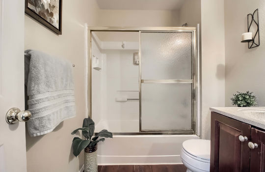 05_Master_Bathroom_IMG_5899