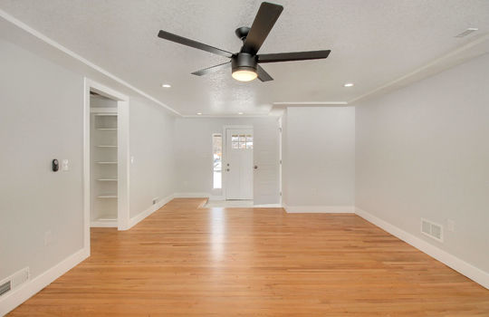 01_Living_Room_IMG_0576