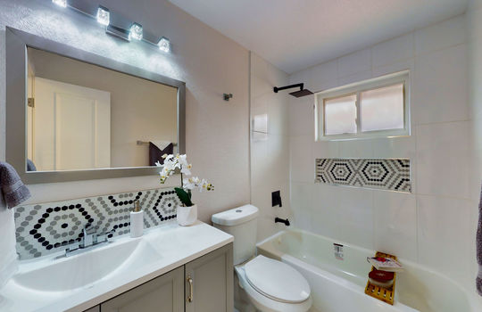 19 &#8211; Bathroom 2