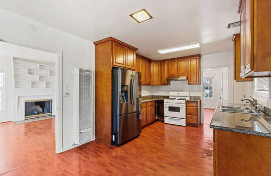 1099 Haven Ave Redwood City CA-small-008-008-145A0511-666&#215;444-72dpi