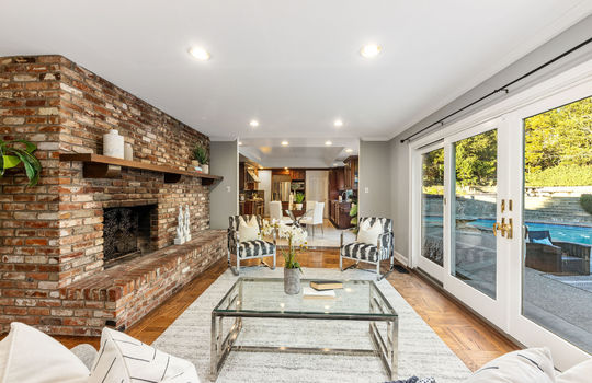 familyroom0022