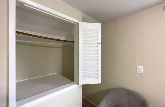 loftbedroomofficecloset