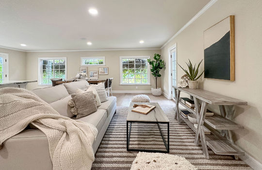 familyroom0011