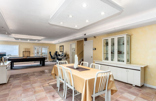 downstairsfamilyroom0041