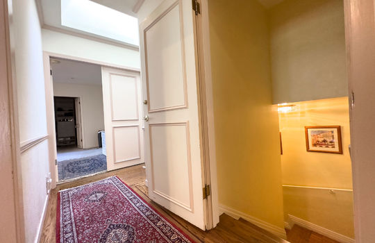 hallwaystairstodownstairs