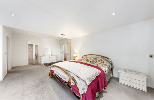 primarybedroomsuite0021