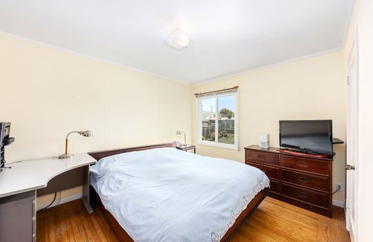 bedroom10005