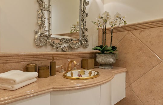 floor_1_bathroom_1-1