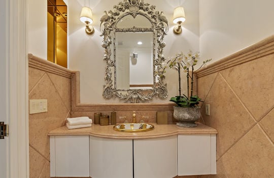 floor_1_bathroom_1-6