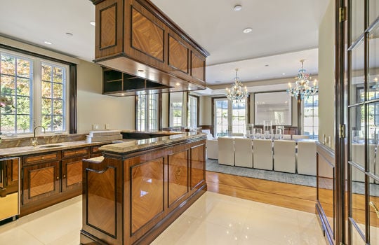 floor_1_dining_room_bar-1