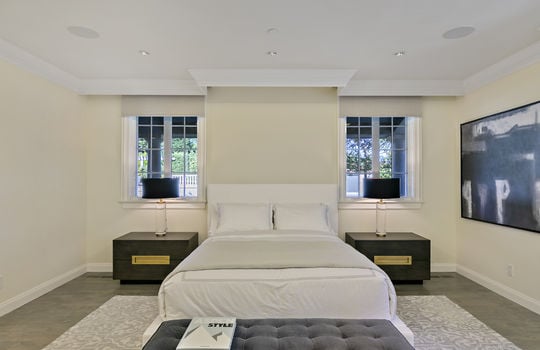 floor_1_master_bedroom-19
