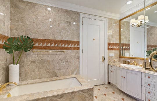 floor_1_master_bedroom-31