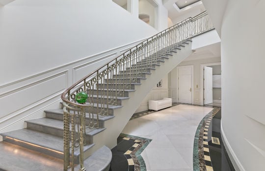 floor_1_staircase-5