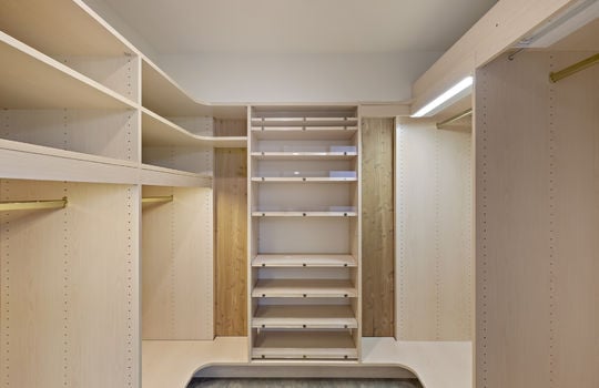 floor_2_master_room-120