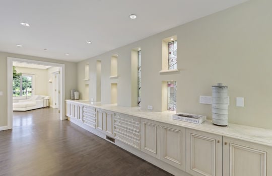 floor_2_master_room-75