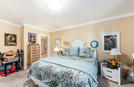primarybedroom0002