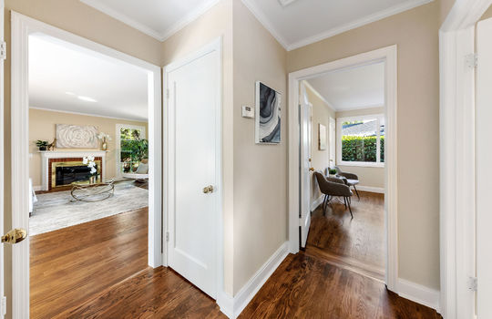 hallway019