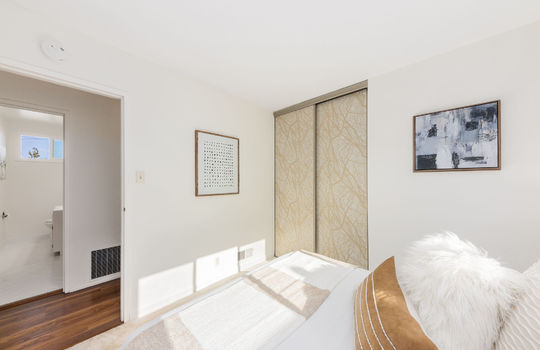 bedroom1004