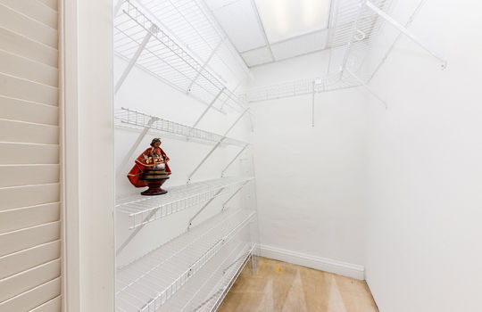 bedroomdownstairs022