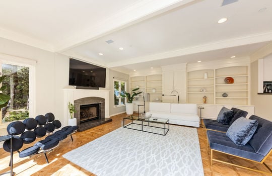 familyroom020