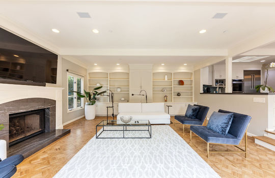 familyroom021
