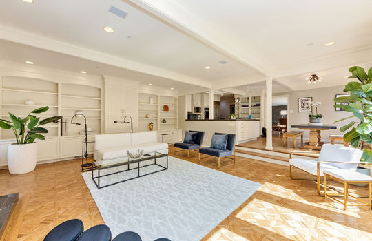 familyroom022