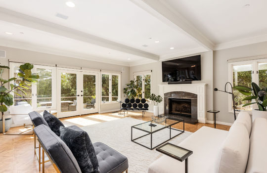 familyroom023
