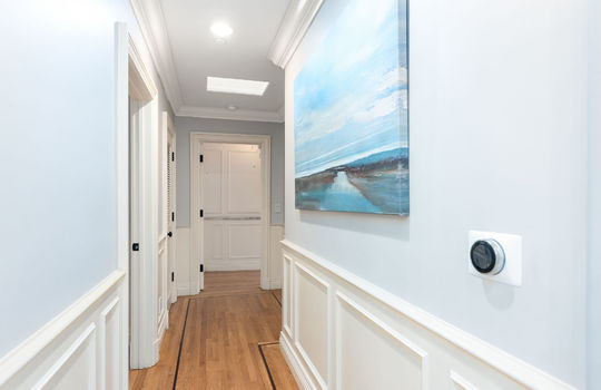 hallway049