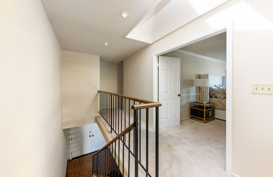 hallwayupstairs31