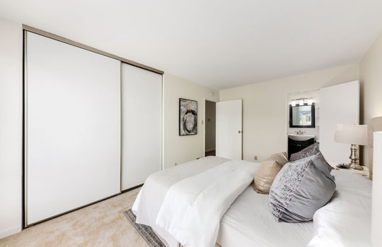 primarybedroom060