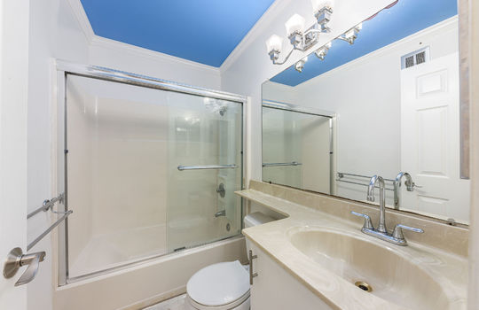bathroom13