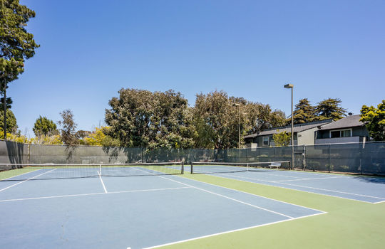 tenniscourt