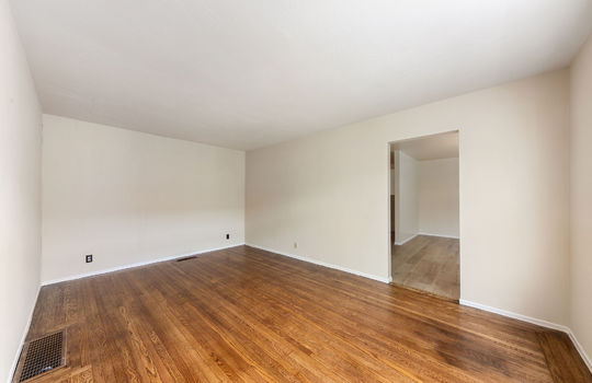 907hemlockave48