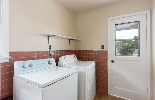 907hemlockave66