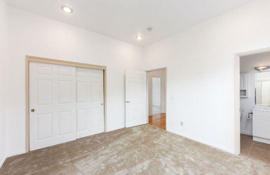 primarybedroomsuite18