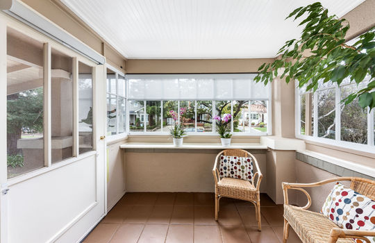 frontdoorfoyer03