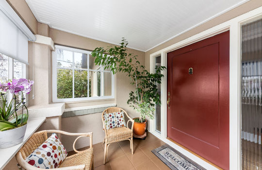 frontdoorfoyer05