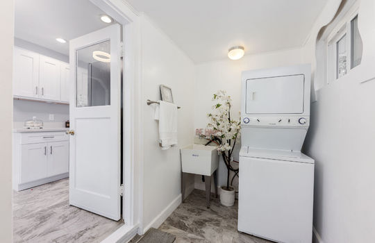laundryroom16