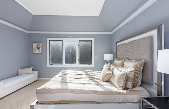 1520LosMontesDr07