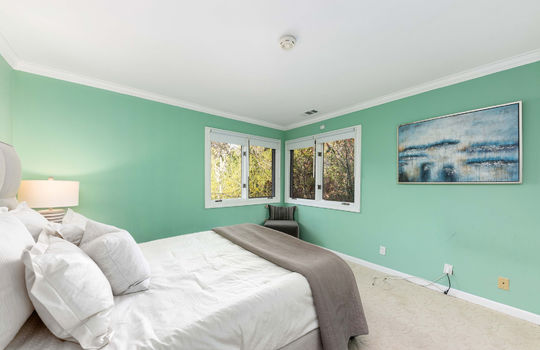 1520LosMontesDr08
