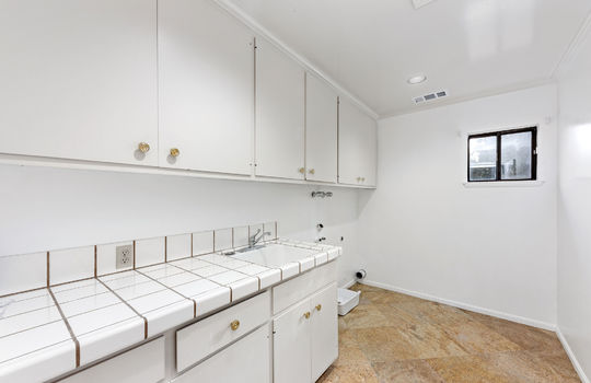 laundryroom44