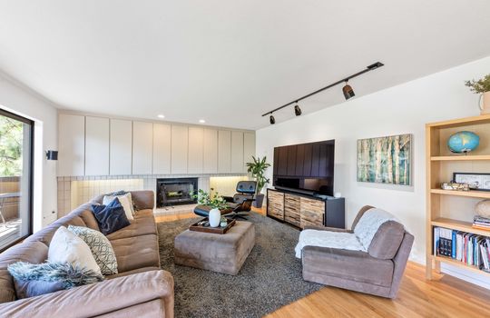 familyroom17