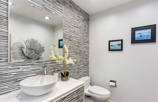 guesthalfbath14