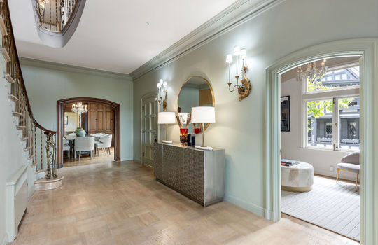 hallwayfloor105