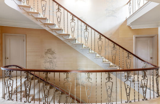 hallwayfloor246