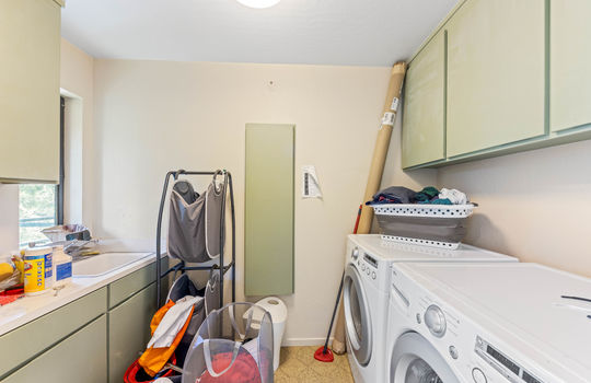 laundryroom26