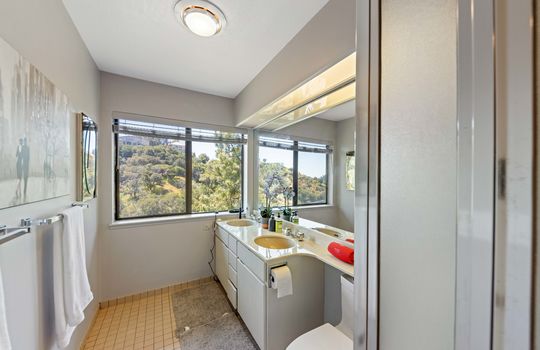 lowerlevelbath37