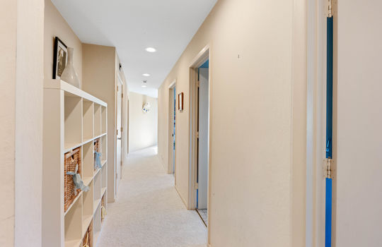 lowerlevelhallway33