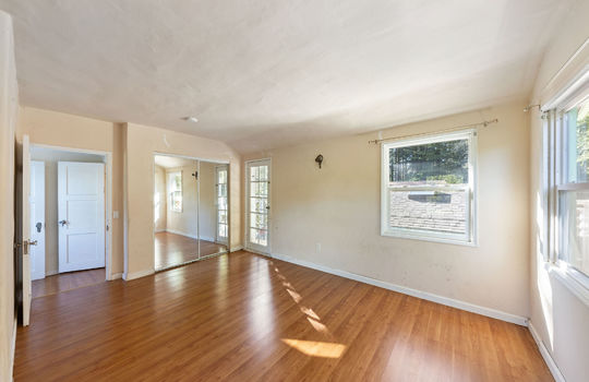 bedroom324